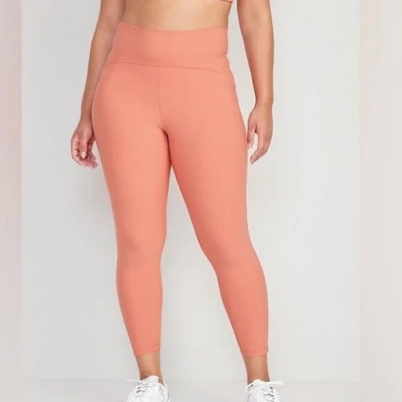 NWT Old Navy Extra High-Waisted Powerlite leggings- medium 7/8 ankle - Picture 2 of 4